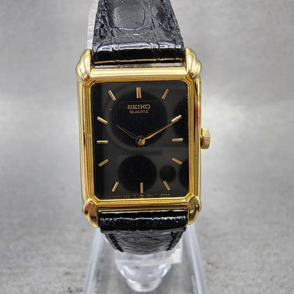 Seiko Tank Watch Women 19mm Black Dial Gold Tone Rectangle 4N005101 New Battery0