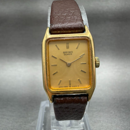 Seiko Tank Watch Women 17mm Champagne Dial Gold Tone 4N00-5129 New Battery0
