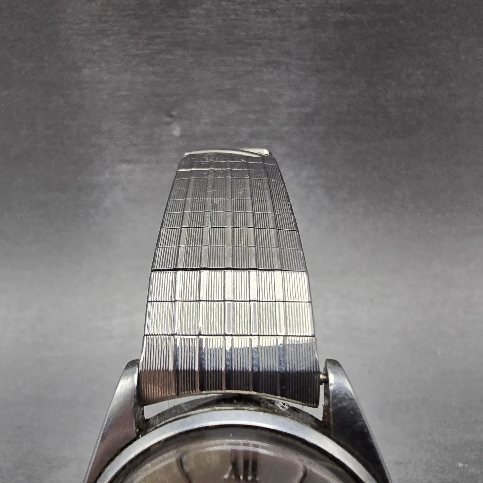 Seiko SQ Watch Men 33mm Silver Dial Silver Tone Date Round 5Y22-6000 PARTS5