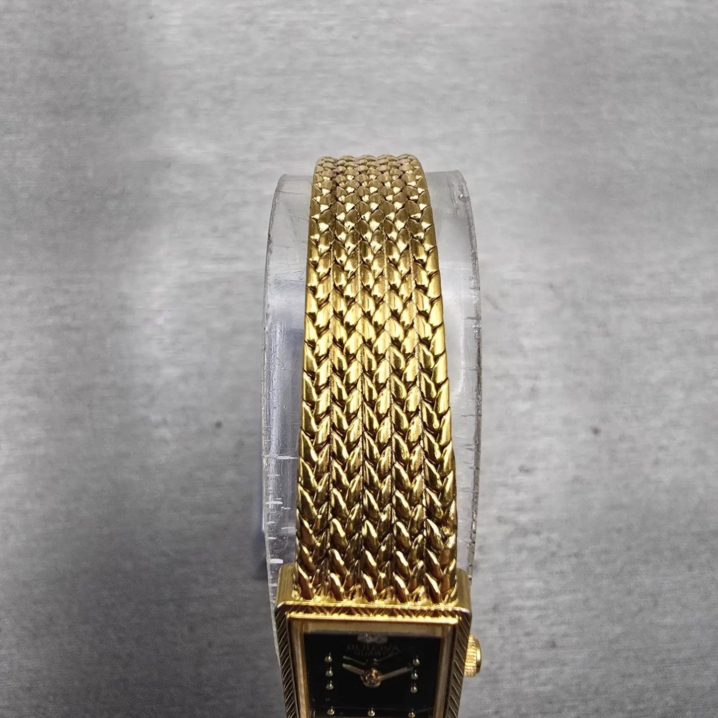 Bulova Watch Women 13mm Black Dial Gold Tone Rectangle 92F33 New Battery Vintage4