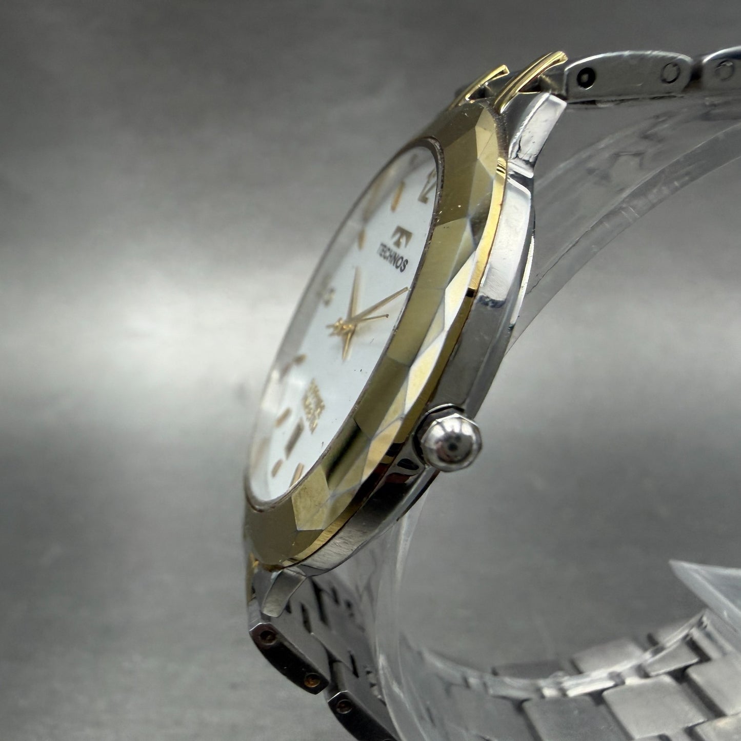 Technos Watch Men 35mm White Dial Two Tone Date Round T9158 New Battery2