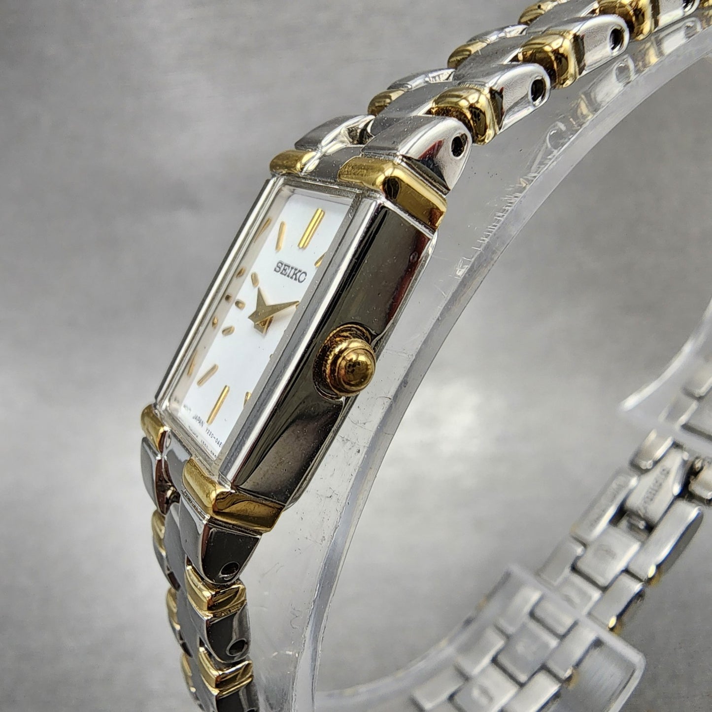 Seiko Tank Watch Women 13mm White Dial Two Tone Rectangle V2200AB0 New Battery2