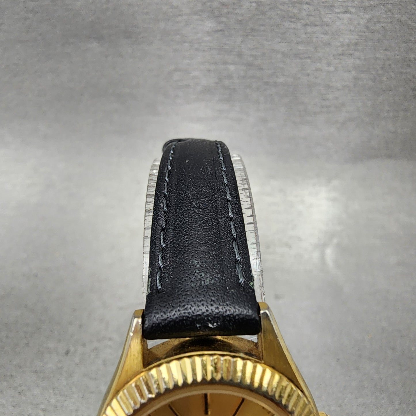 Citizen CQ Watch Women 25mm White Dial Two Tone Daydate Round 6000R00421 Newbat4