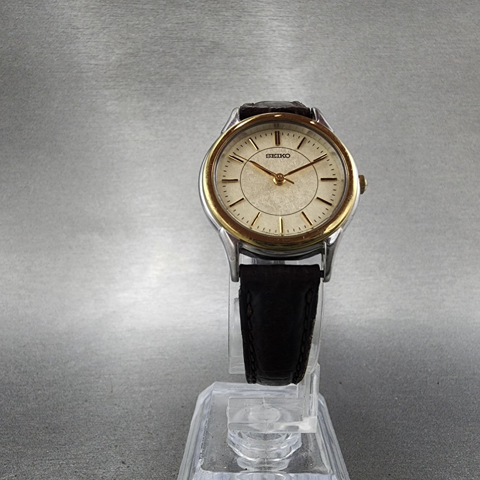 Seiko Watch Women 24mm Champagne Dial Two Tone Round 7n016881 New Battery5