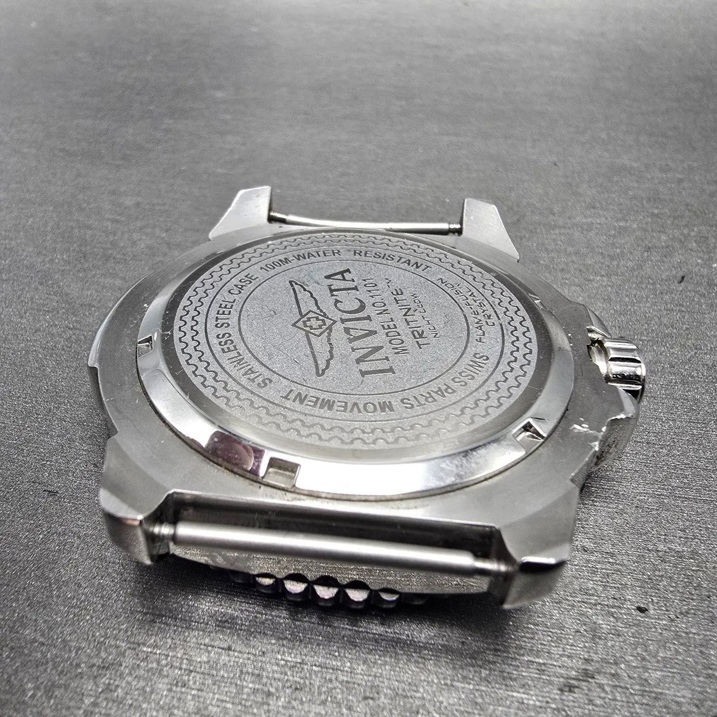 Invicta Dive Watch Men 48mm White Dial Silver Tone Round 1101 New Battery10