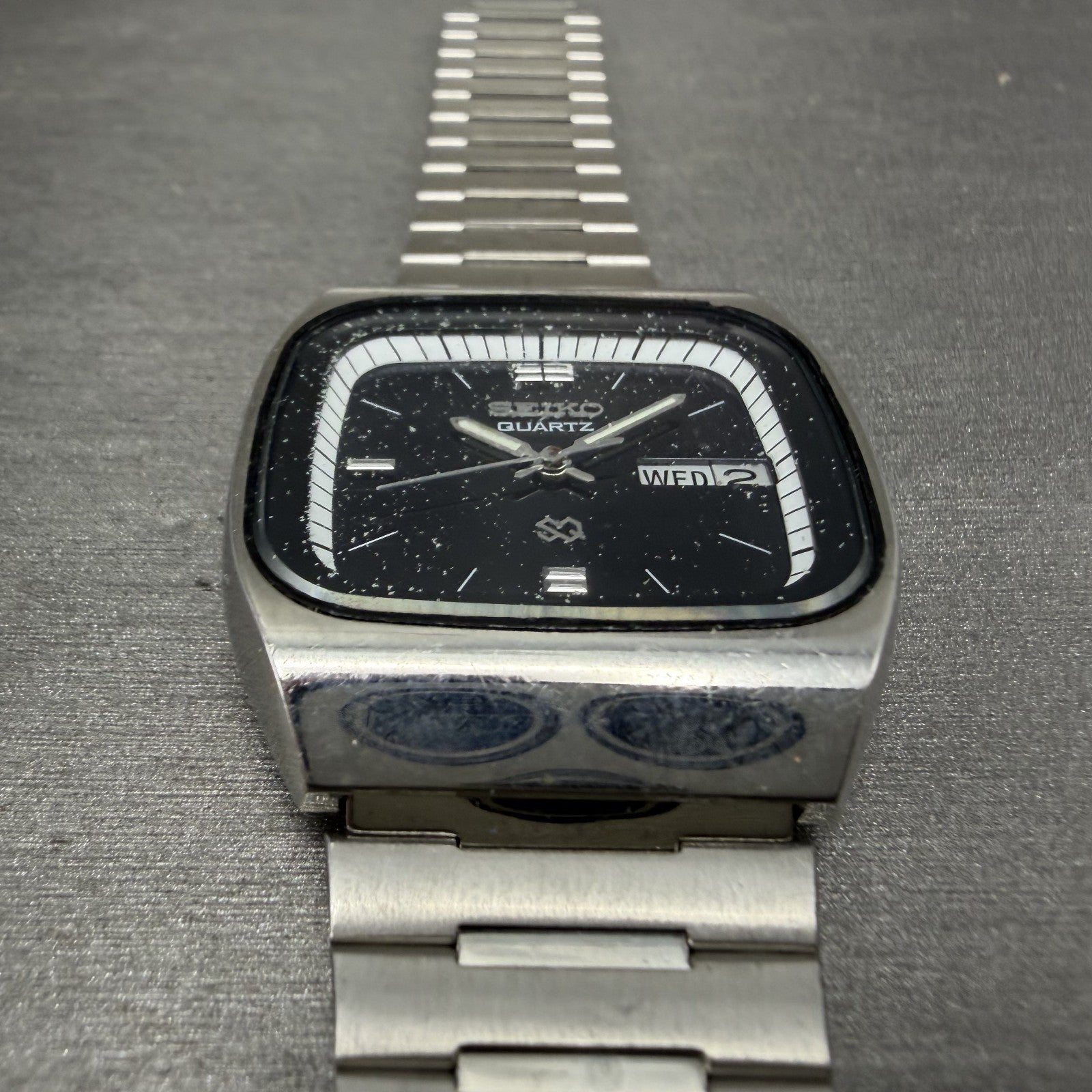 Seiko SQ Watch Men 34mm Black Dial Silver Tone Daydate 8223-5089 SAMPLE3