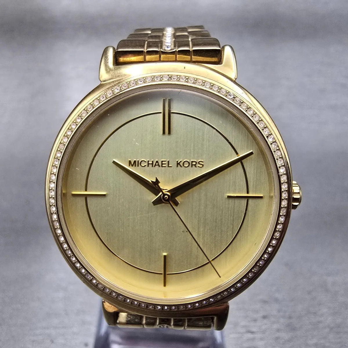 Michael Kors Cinthia Watch Women 33mm Gold Dial Gold Tone Gemmed MK3681 New Batt1