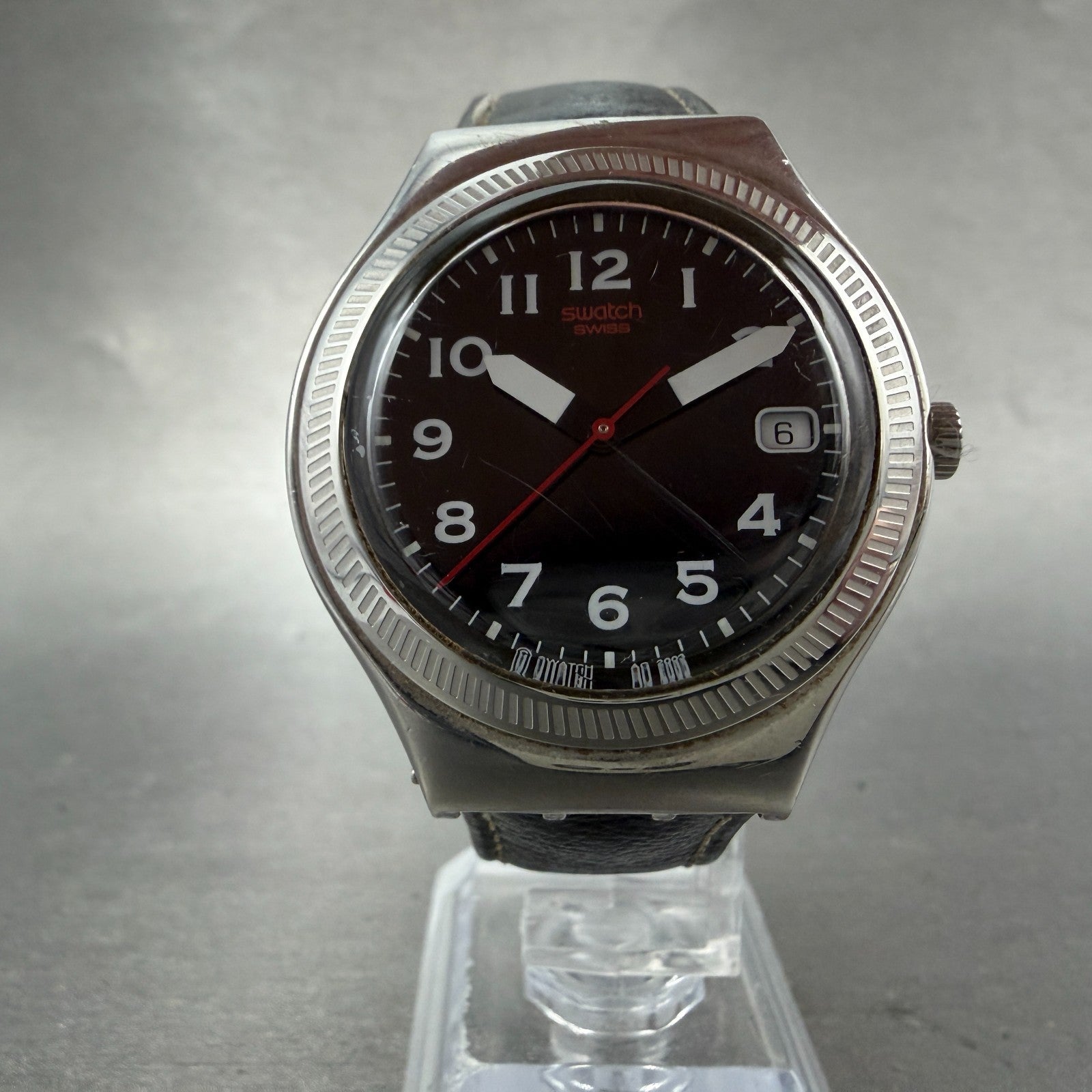 Swatch Irony Uomo d'Onore Watch Men 37mm Black Dial Steel Date Round New Batt AB5