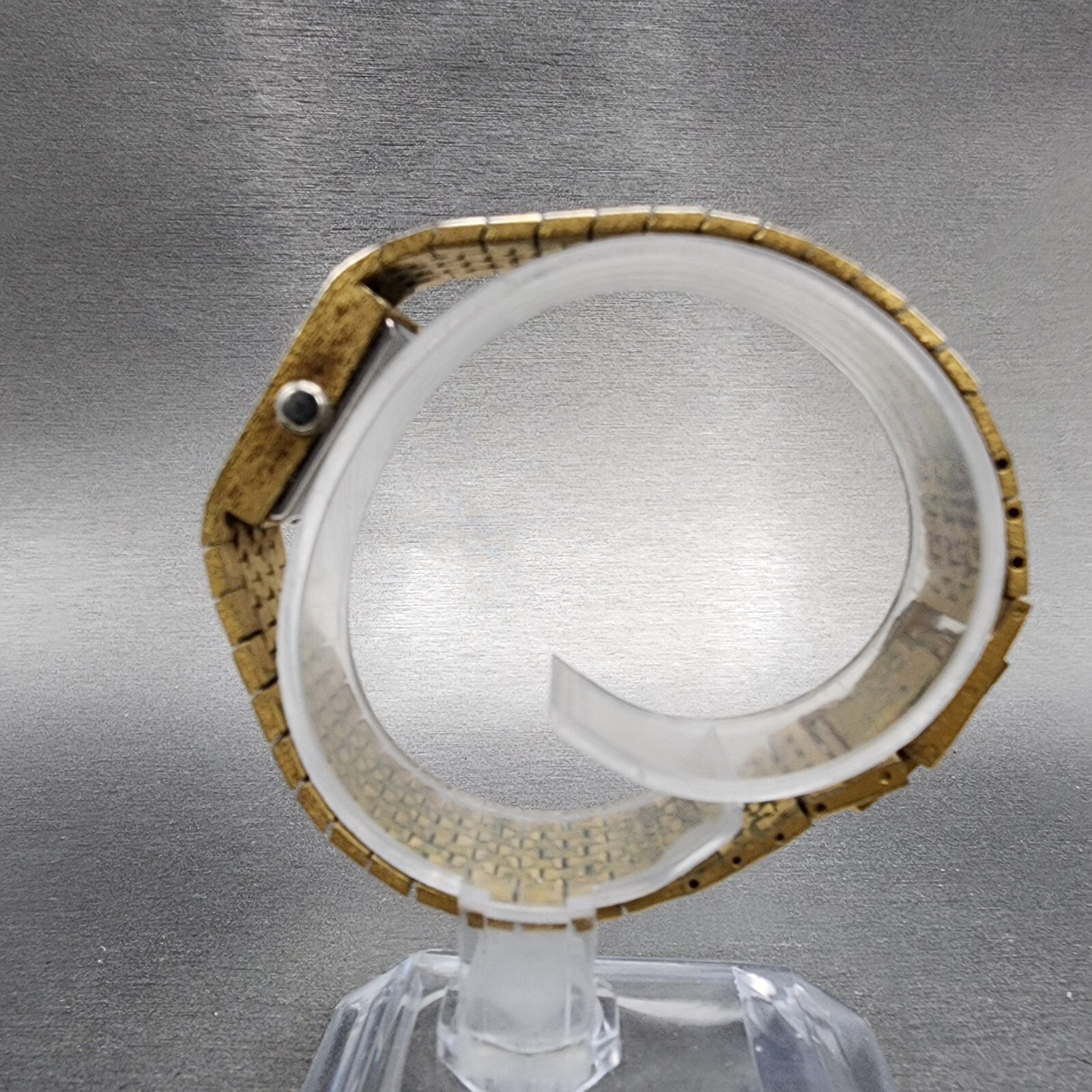Elgin Tank Watch Women 16mm Champagne Dial Gold Tone Date Rectangle New Battery7