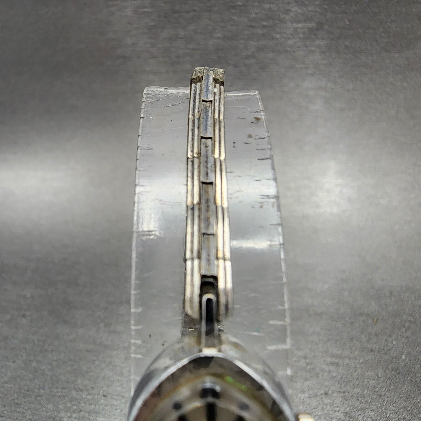 Seiko Solar Watch Women 14mm White Dial Silver Tone Round 1081904