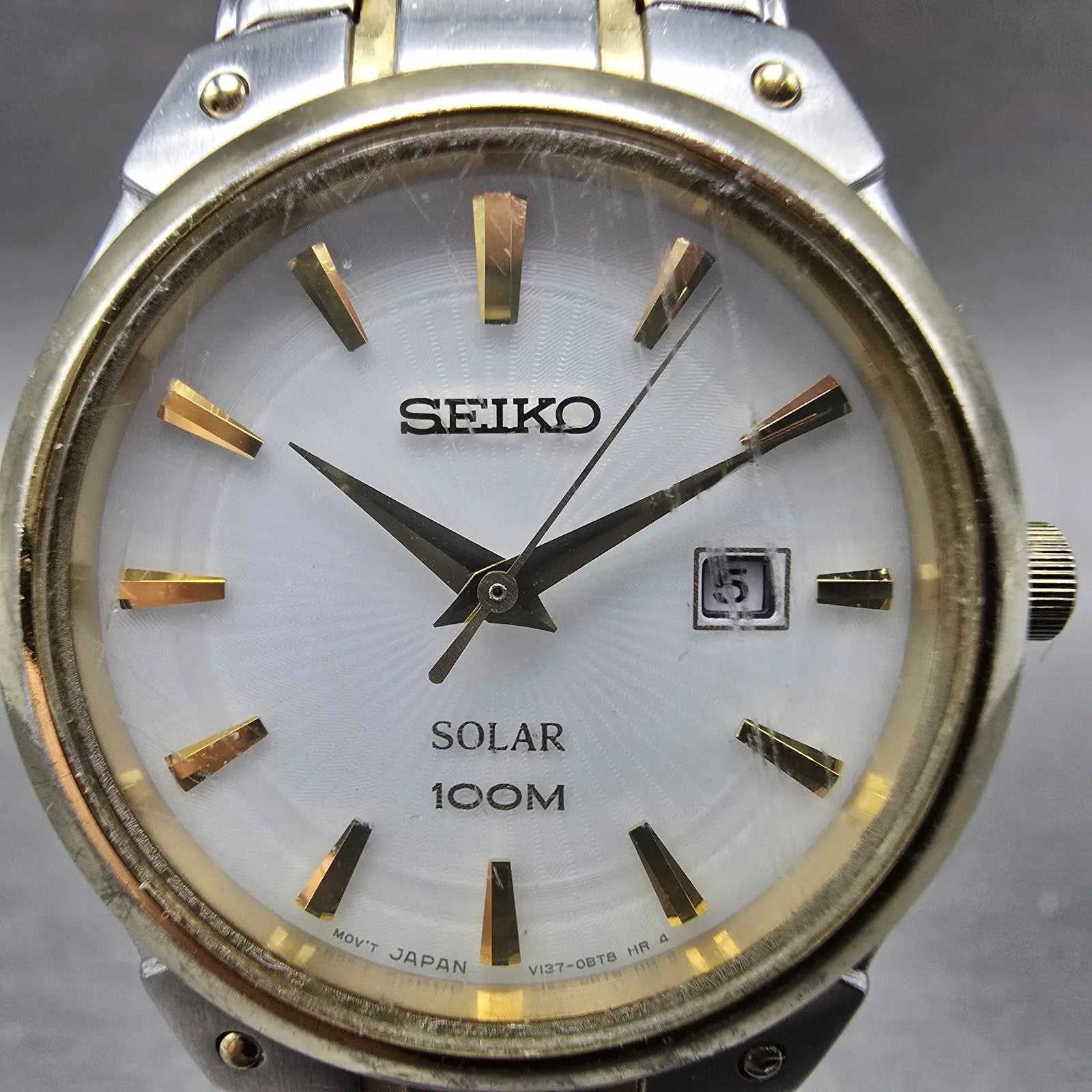 Seiko Solar Watch Women 30mm White Dial Two Tone Date Round V137-0AX0 Runs1