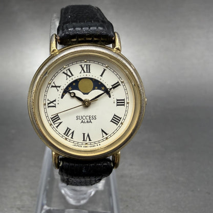 Seiko Alba Success Moon Phase Watch Women 25mm White Dial Gold Tone New Battery0