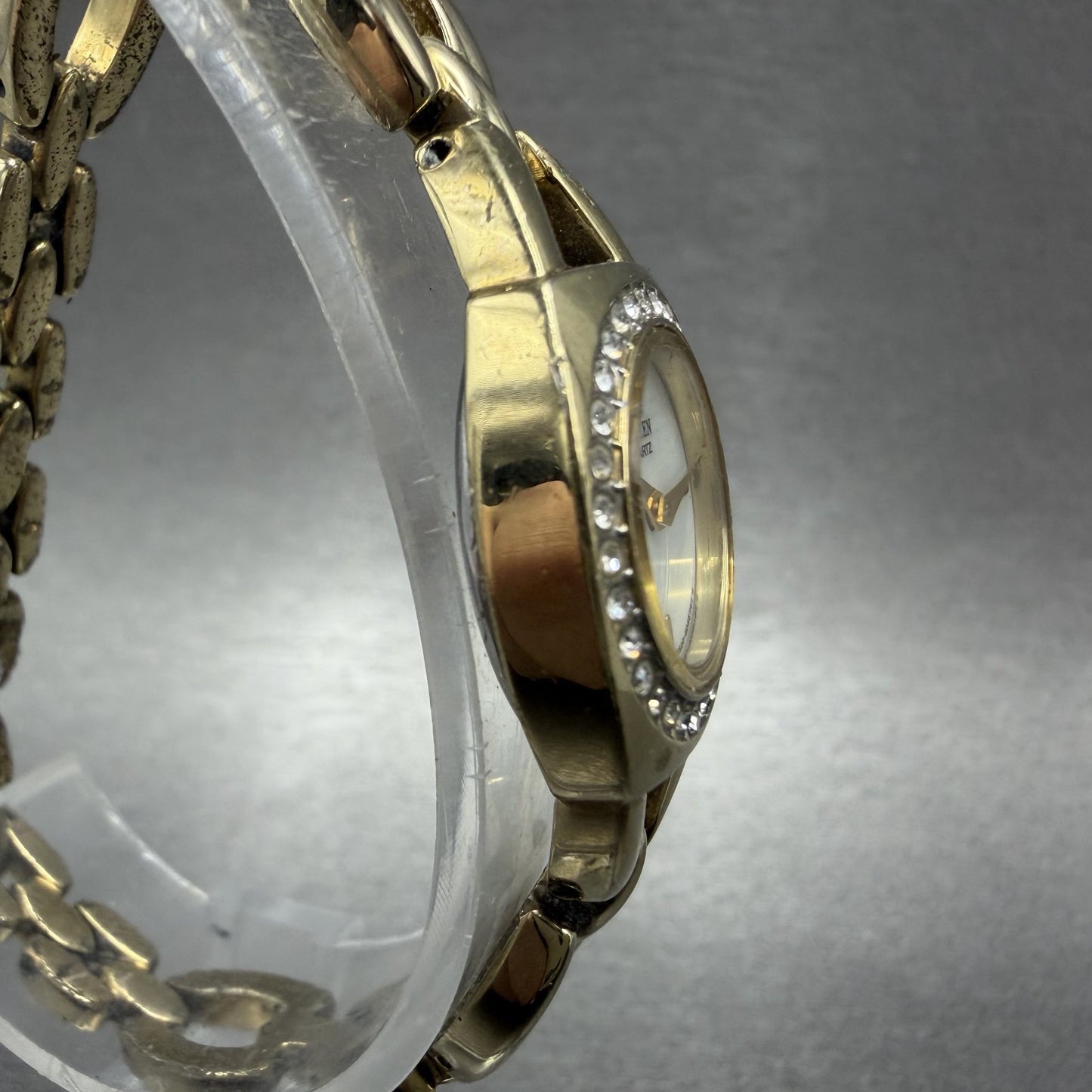 Citizen Watch Women 19mm White Dial Gold Tone Crystals 5920-S021103 New Battery3