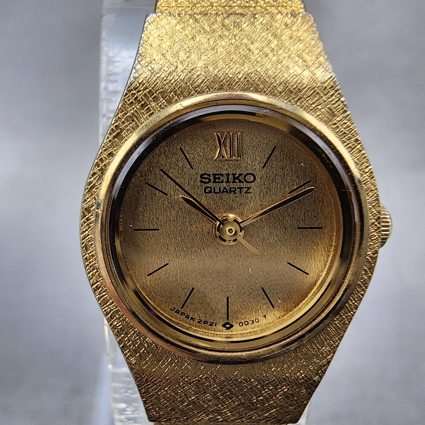 Seiko Watch Women 19mm Gold Dial Gold Tone Round 2P210A79 New Battery VTG1