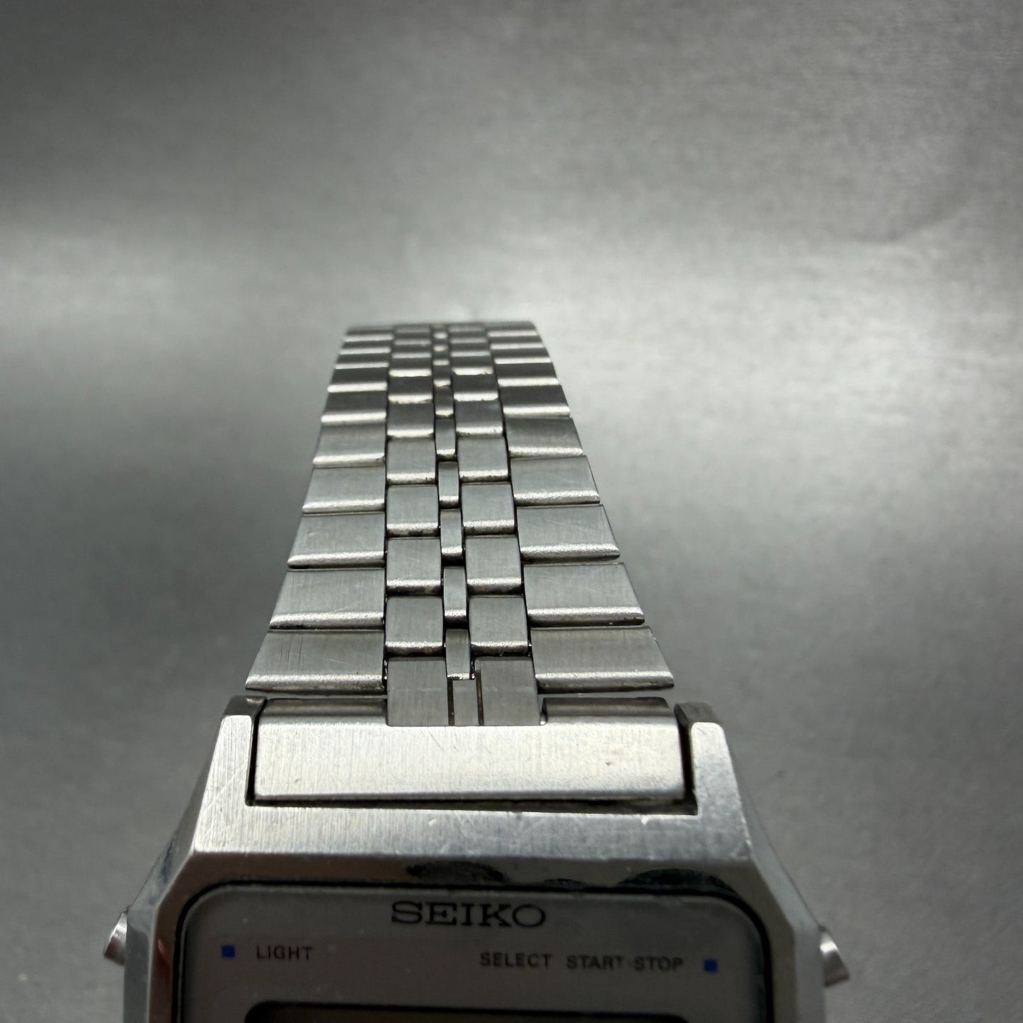 Seiko Digital Watch Men 34mm LCD Silver Alarm Chrono A914-5A09 New battery4