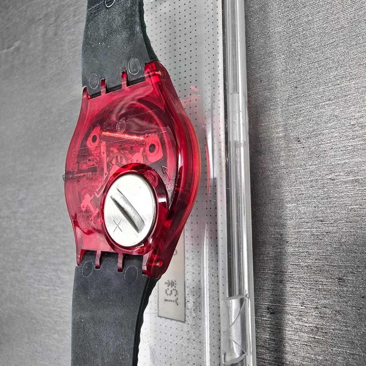 Swatch Hot Rap Watch Men 34mm Black Dial Red Case GR113 New Battery NOS9