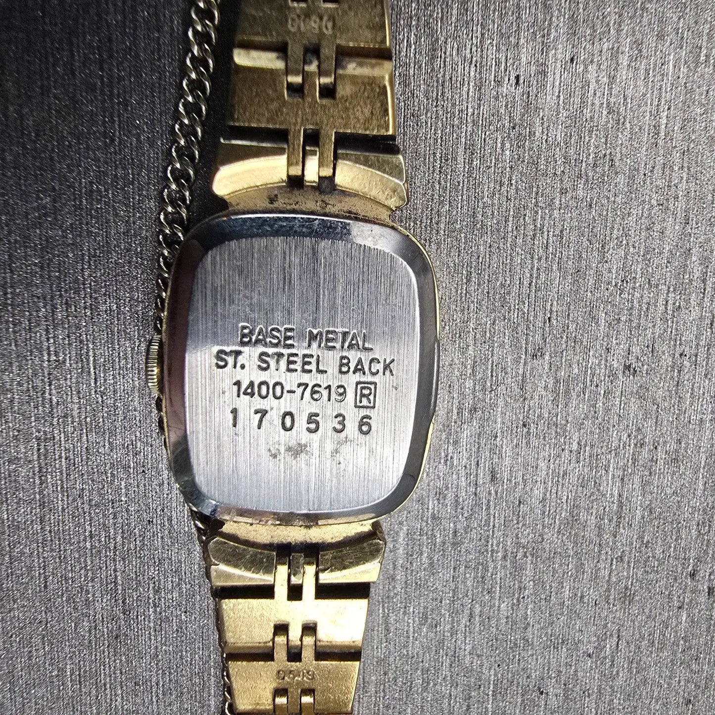 Seiko Watch Women 16mm Gold Dial Gold Tone Rectangle 1400-7619 New Battery VTG10