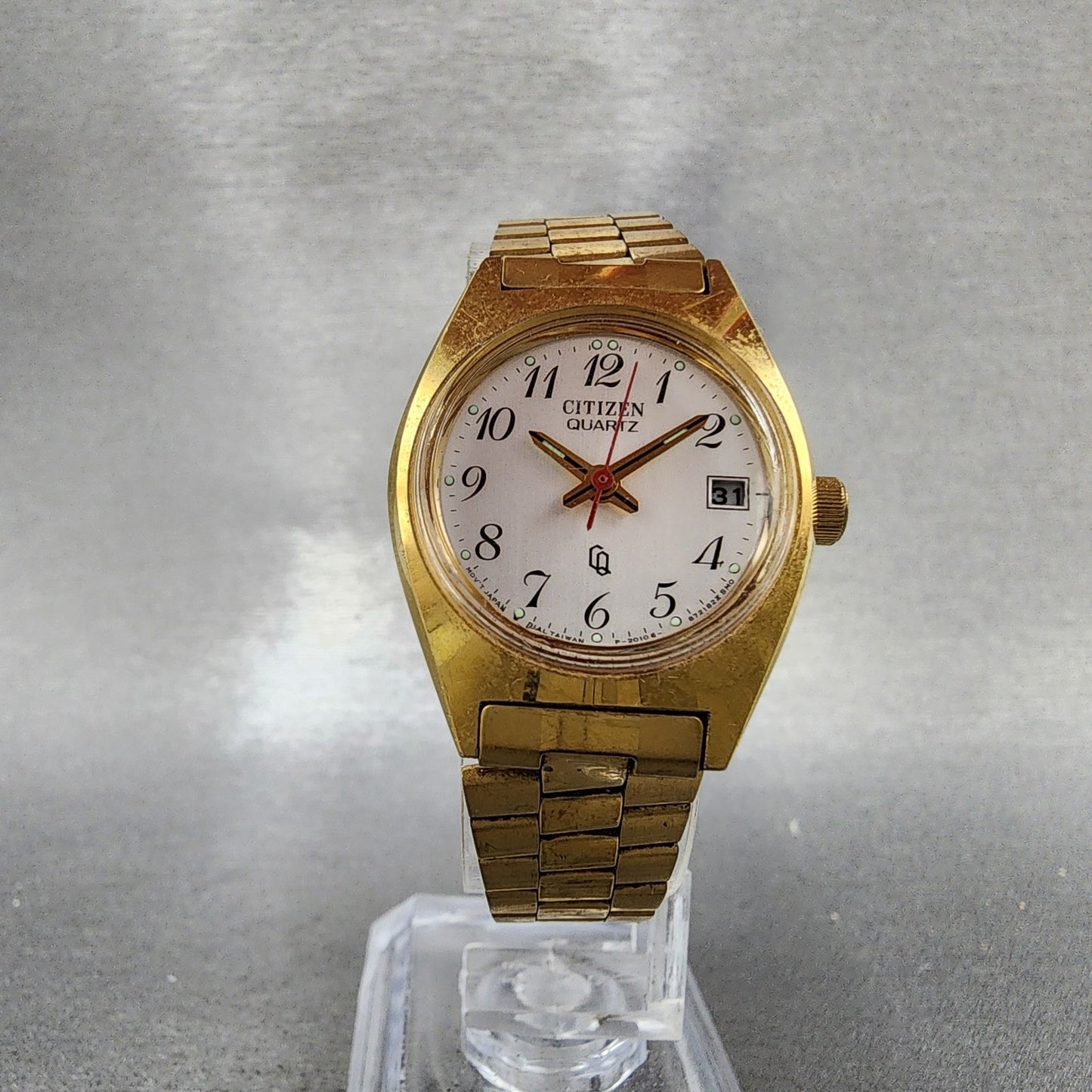 Citizen CQ Watch Women 24mm Silver Dial Gold Tone Date Round New Battery VTG5