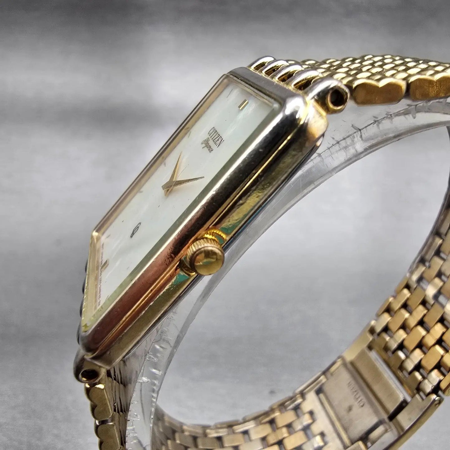 Citizen Elegance Watch Men 22mm MOP Dial Gold Tone 2200-S12843 New Battery VTG2