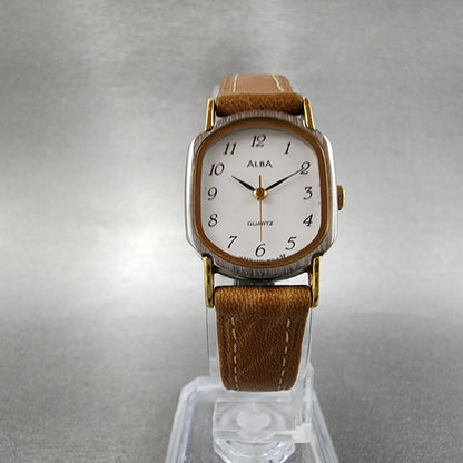 Alba Watch Women 20mm White Dial Two Tone V233-5900 New Battery