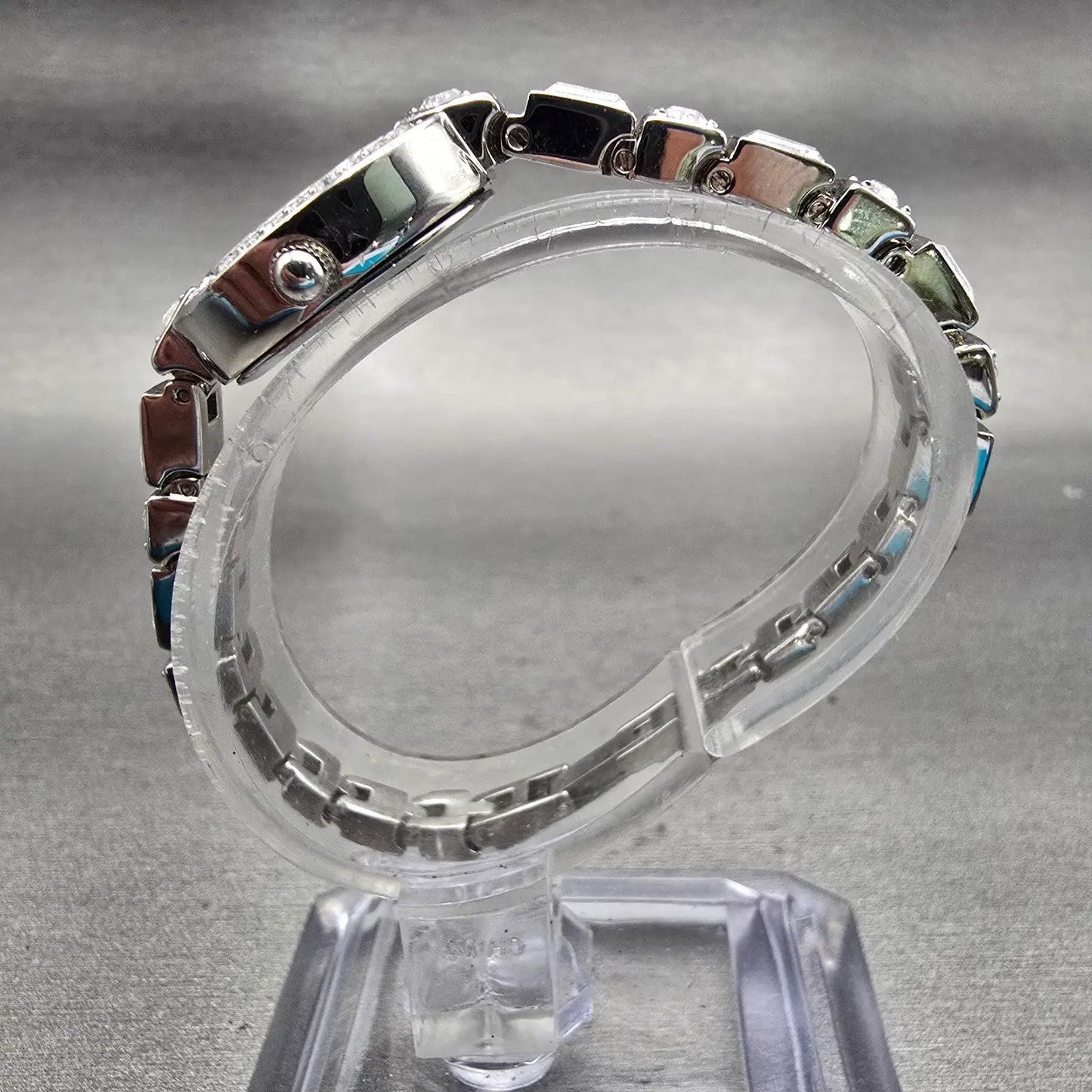 Bulova Watch Women 17mm Silver Dial Silver Tone Gemmed Oval 96T49 New Battery6