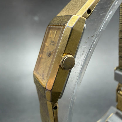 Seiko Tank Watch Women 12mm Champagne Dial Gold Tone 2e20-6259 New Battery P2132