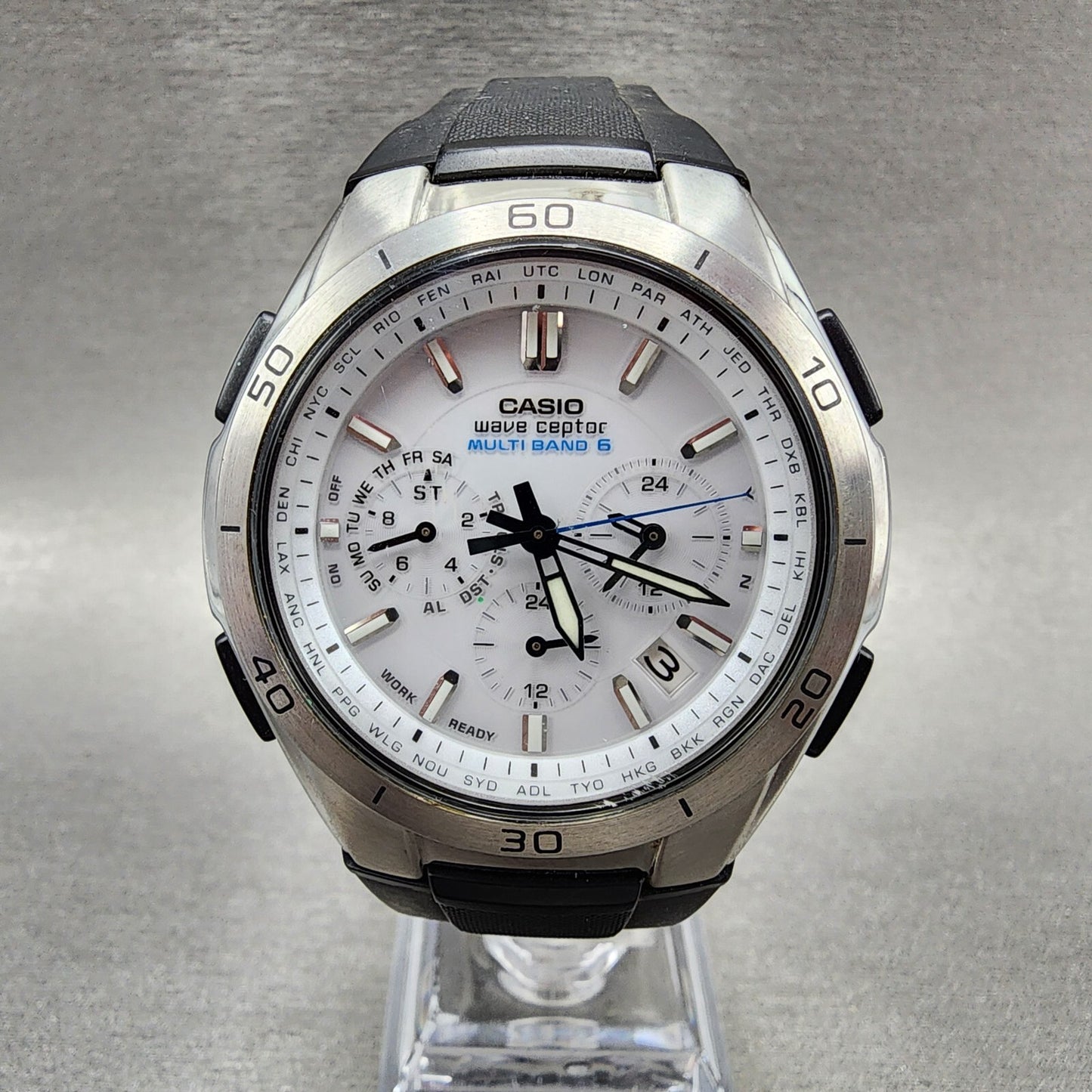 Casio Wave Ceptor Solar Watch Men 43mm White Dial Silver Tone Chronograph Runs0