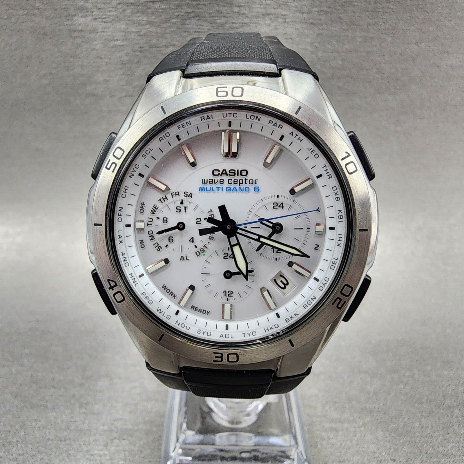 Casio Wave Ceptor Solar Watch Men 43mm White Dial Silver Tone Chronograph Runs0