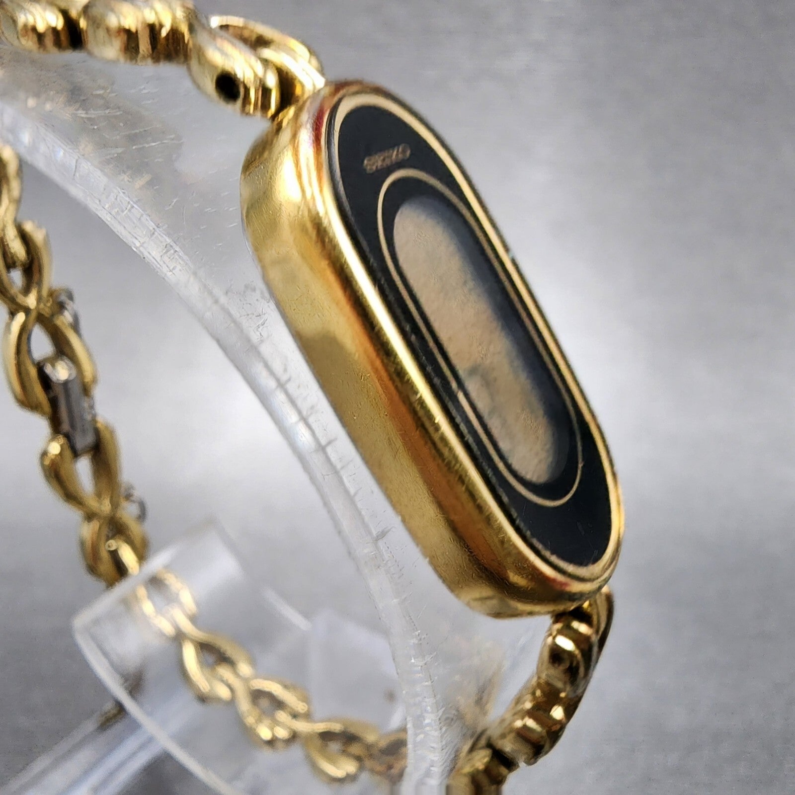 Seiko Watch Women 13mm Digital Gold Tone Oval L6204000 New Battery3