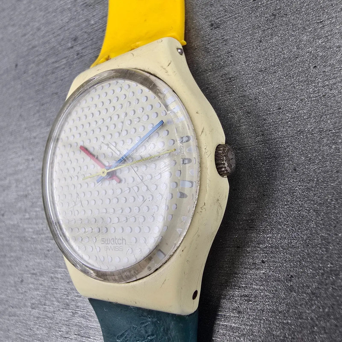 Swatch Ping Pong Watch Men 34mm White Dial White Case Round GW105 New Batt2