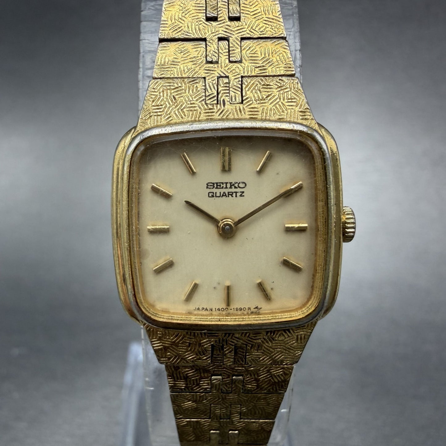 Seiko Watch Women 19mm Champagne Dial Gold Tone Rectangle 1400-6129 New Battery0