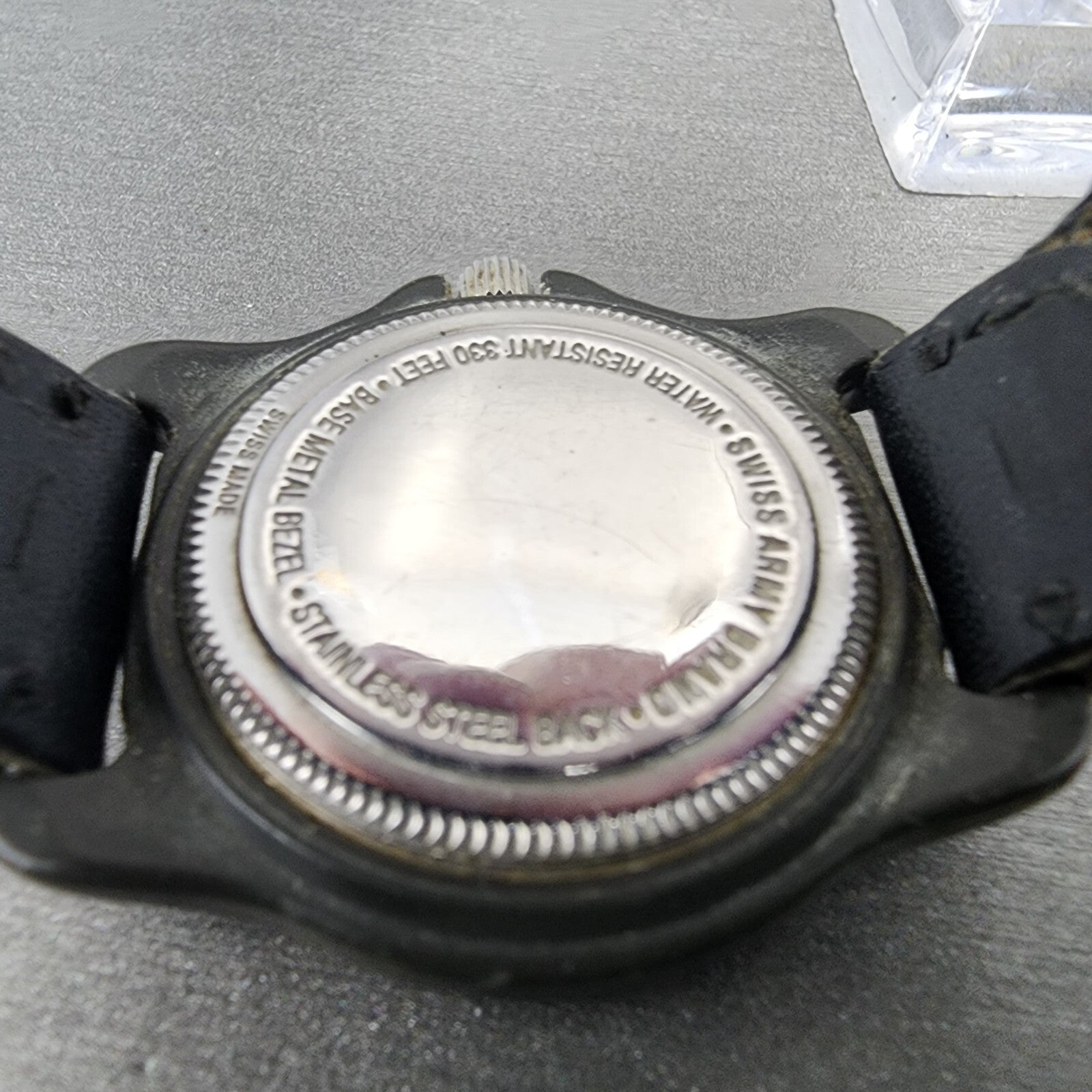 Victorinox Swiss Army Watch Women 33mm White Dial Black Tone Round New Battery9