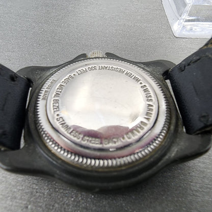 Victorinox Swiss Army Watch Women 33mm White Dial Black Tone Round New Battery9