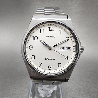 VTG Seiko Chronos Watch Men 33mm White Dial Silver Tone Daydate Round New Batt0