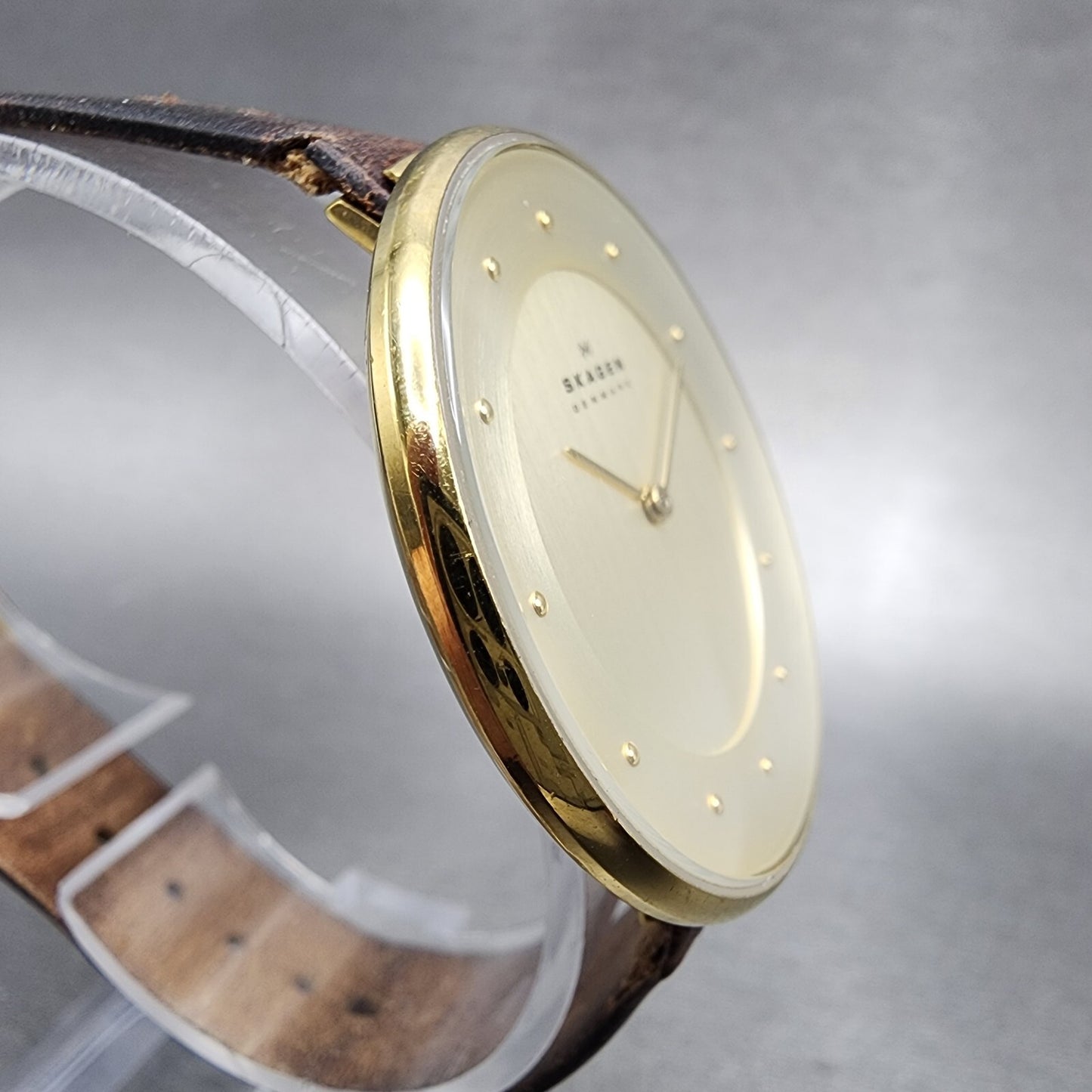 Skagen Gitte Watch Women 38mm Champagne Dial Gold Tone Round SKW2138 New Batt4