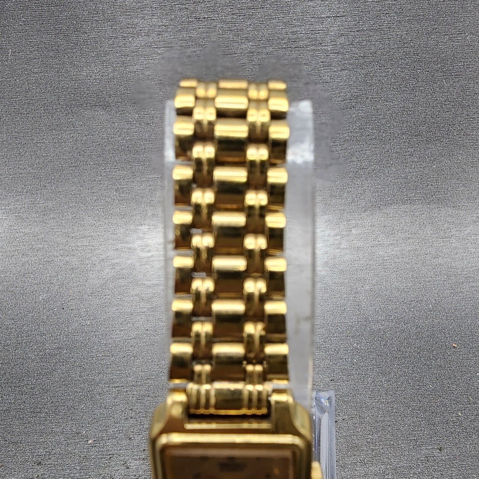 Seiko SX Tank Watch Women 17mm Champagne Dial Gold Tone V4015121 New Battery4