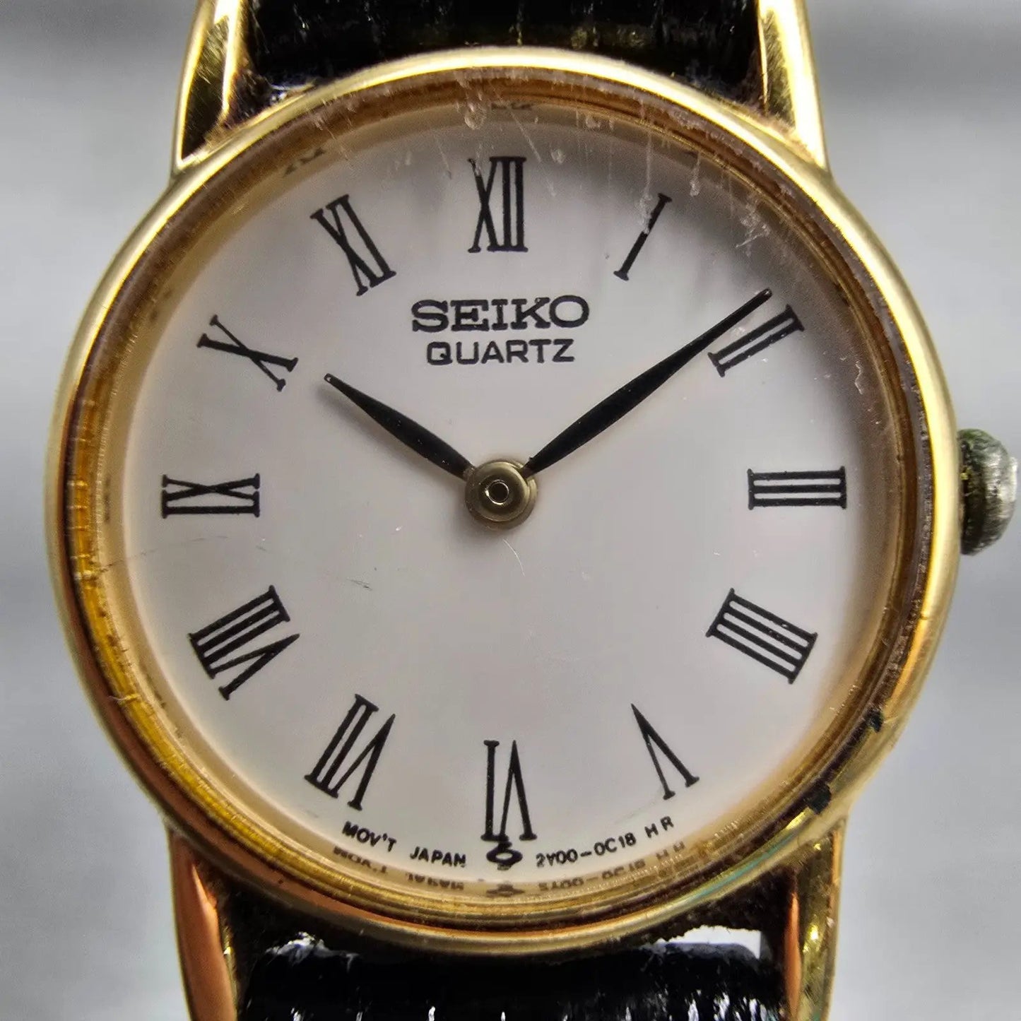 Seiko Watch Women 20mm White Dial Gold Tone Round 2Y00-0A10 New Battery Vintage1