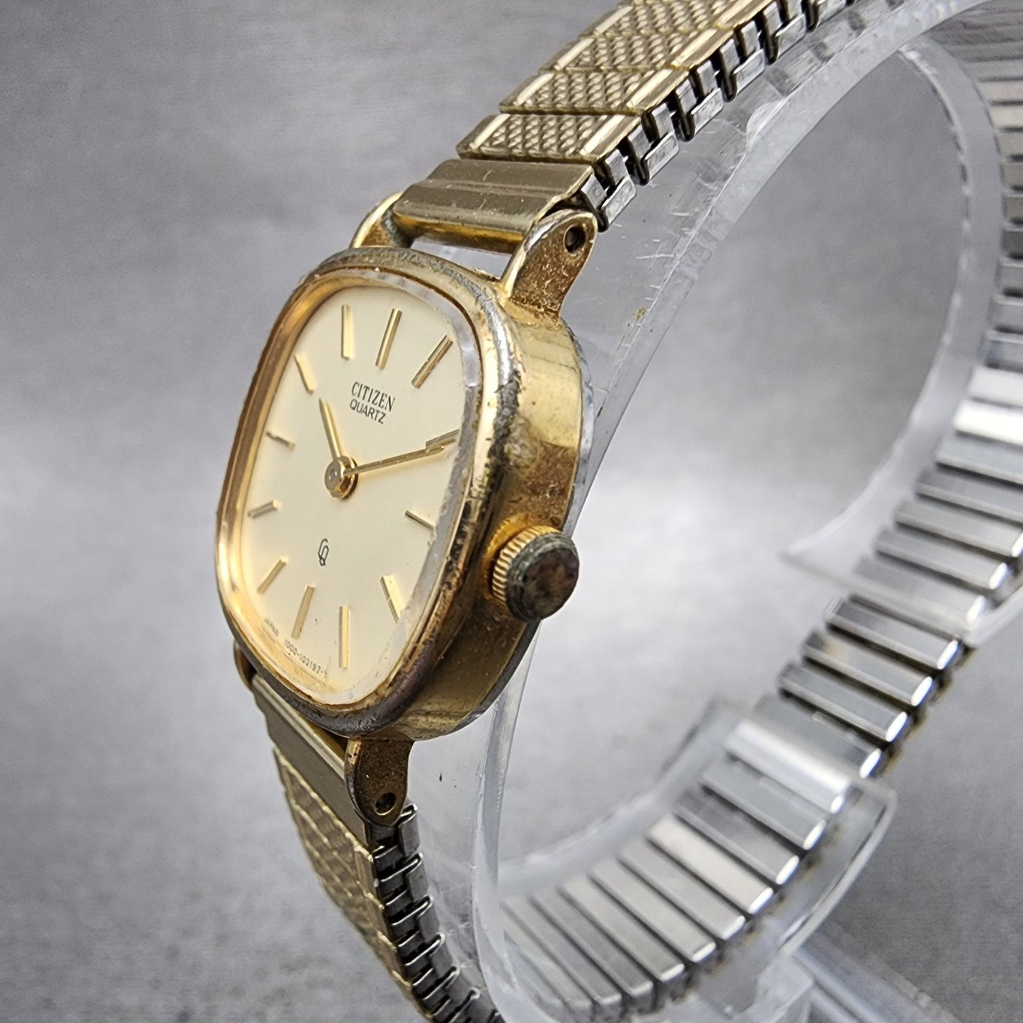 Citizen CQ Watch Women 20mm Gold Dial Gold Tone Rectangle New Battery VTG2