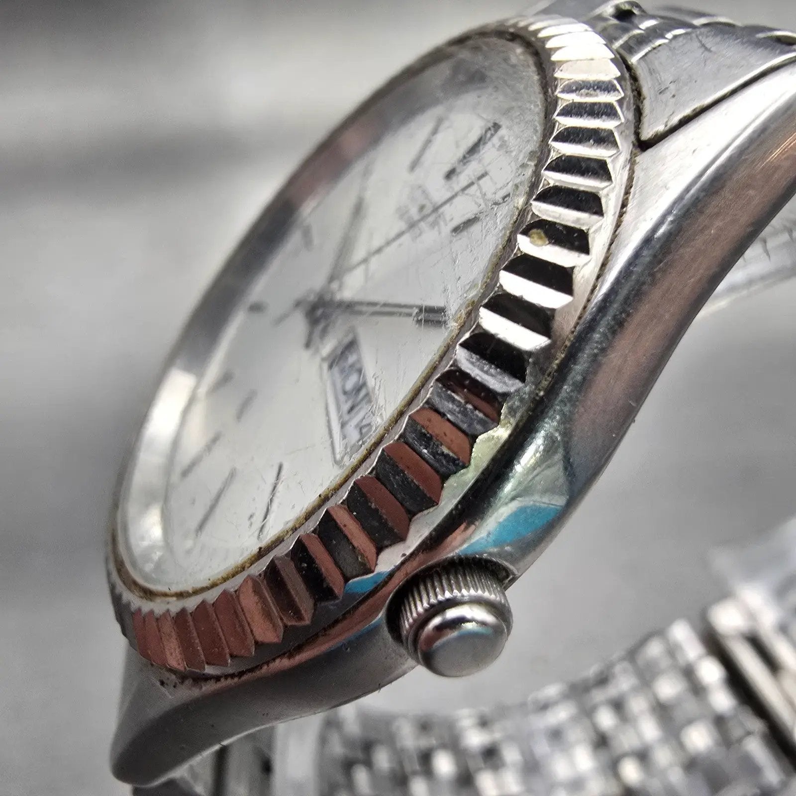 Citizen CQ Watch Men 35mm Silver Dial Silver Tone Daydate 1102-R12527 New Batt2