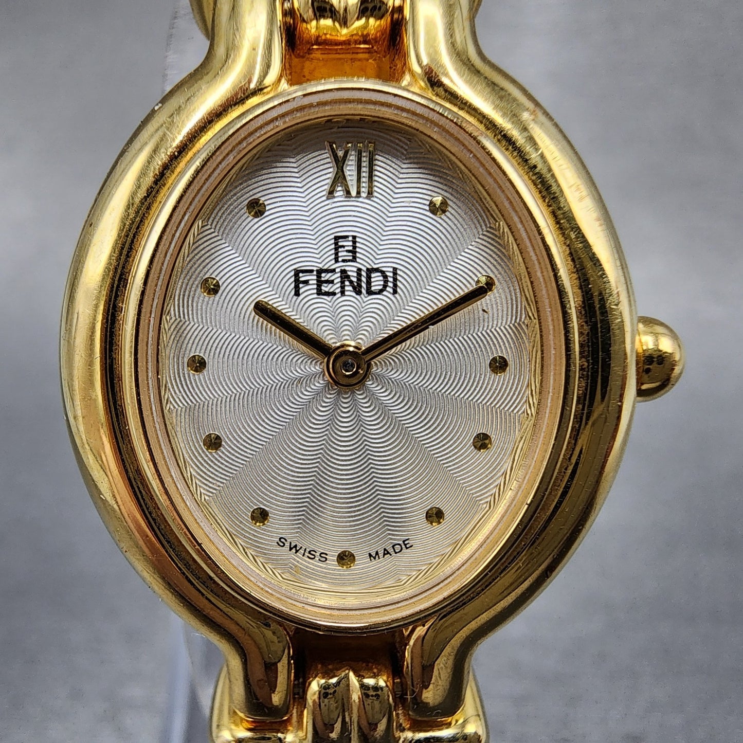 Fendi Cameleon Watch Women 24mm White Dial Gold Tone Oval 640L New Battery1
