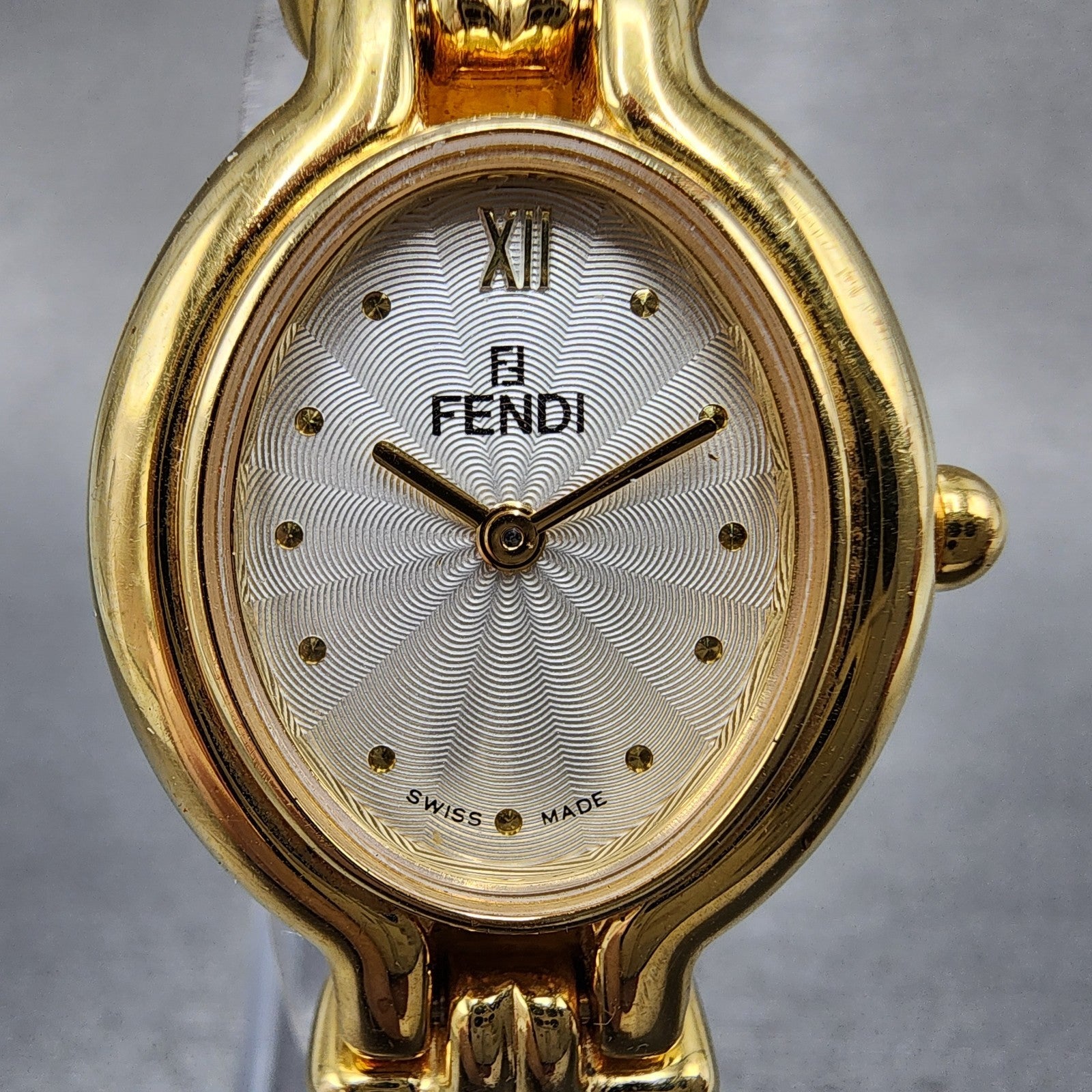 Fendi Cameleon Watch Women 24mm White Dial Gold Tone Oval 640L New Battery1