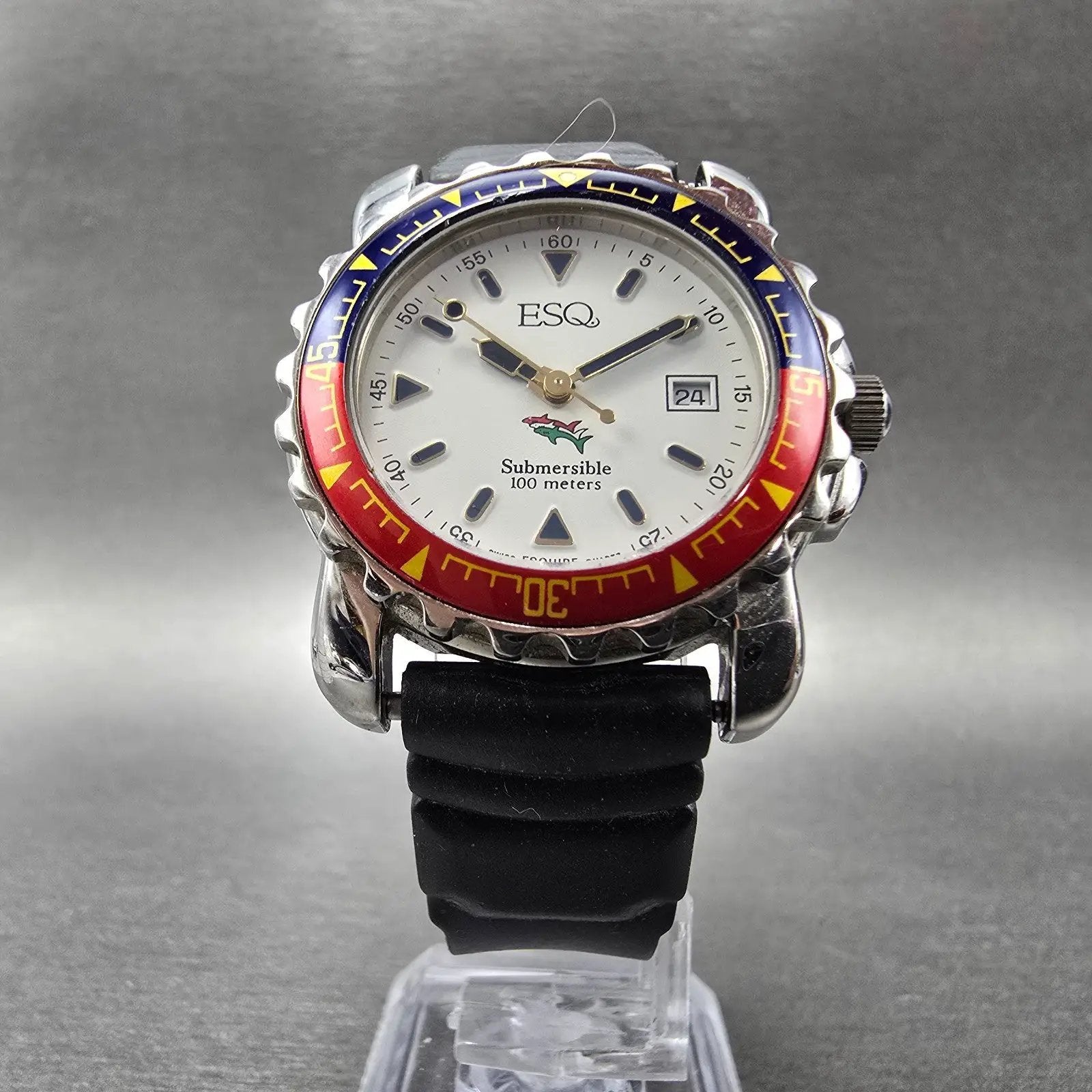 ESQ Submersible Dive Watch Women 32mm White Dial Silver Date Round New Battery5