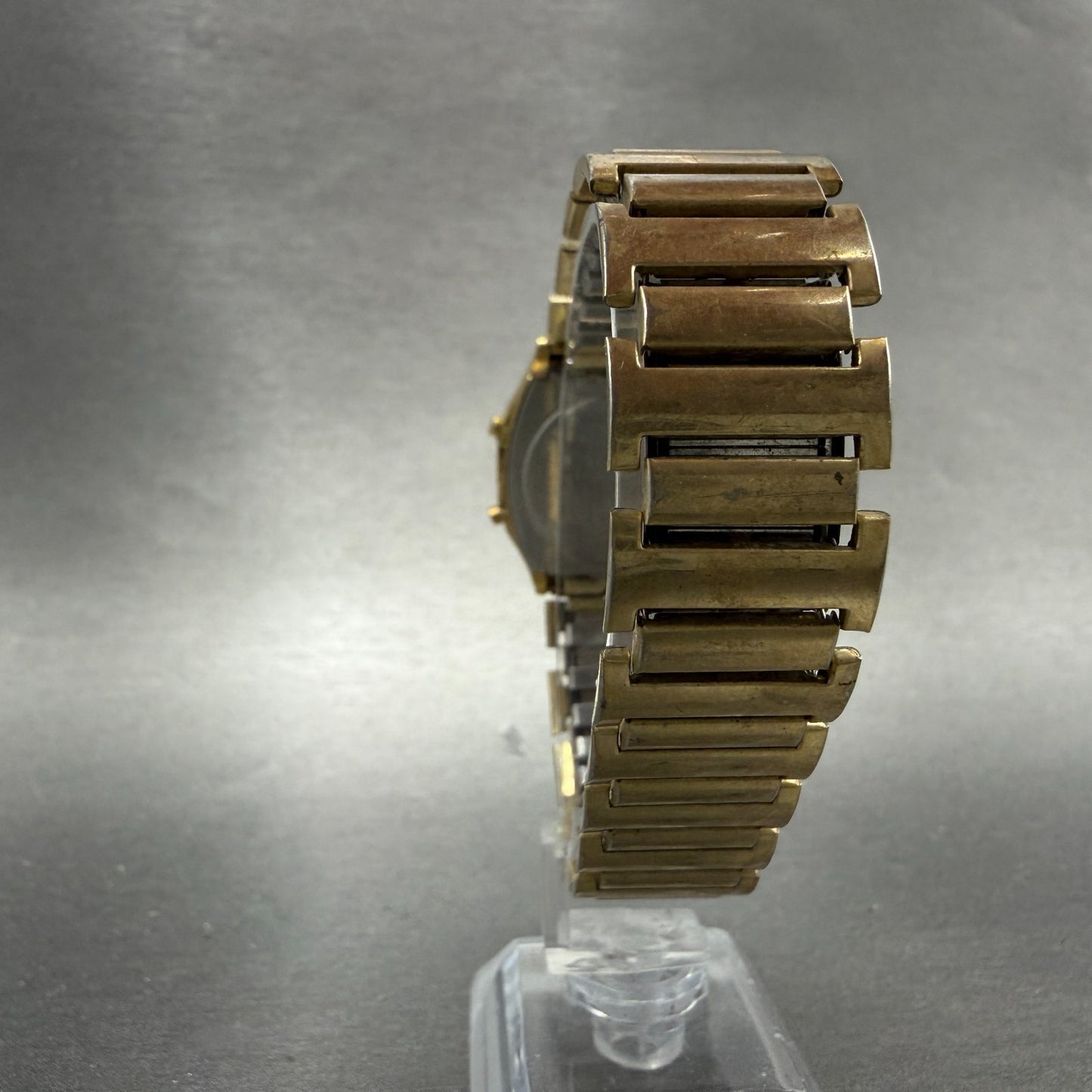 Pulsar Digital Watch Men 30mm LCD Gold Tone Alarm Chrono Daydate READ New Batt7