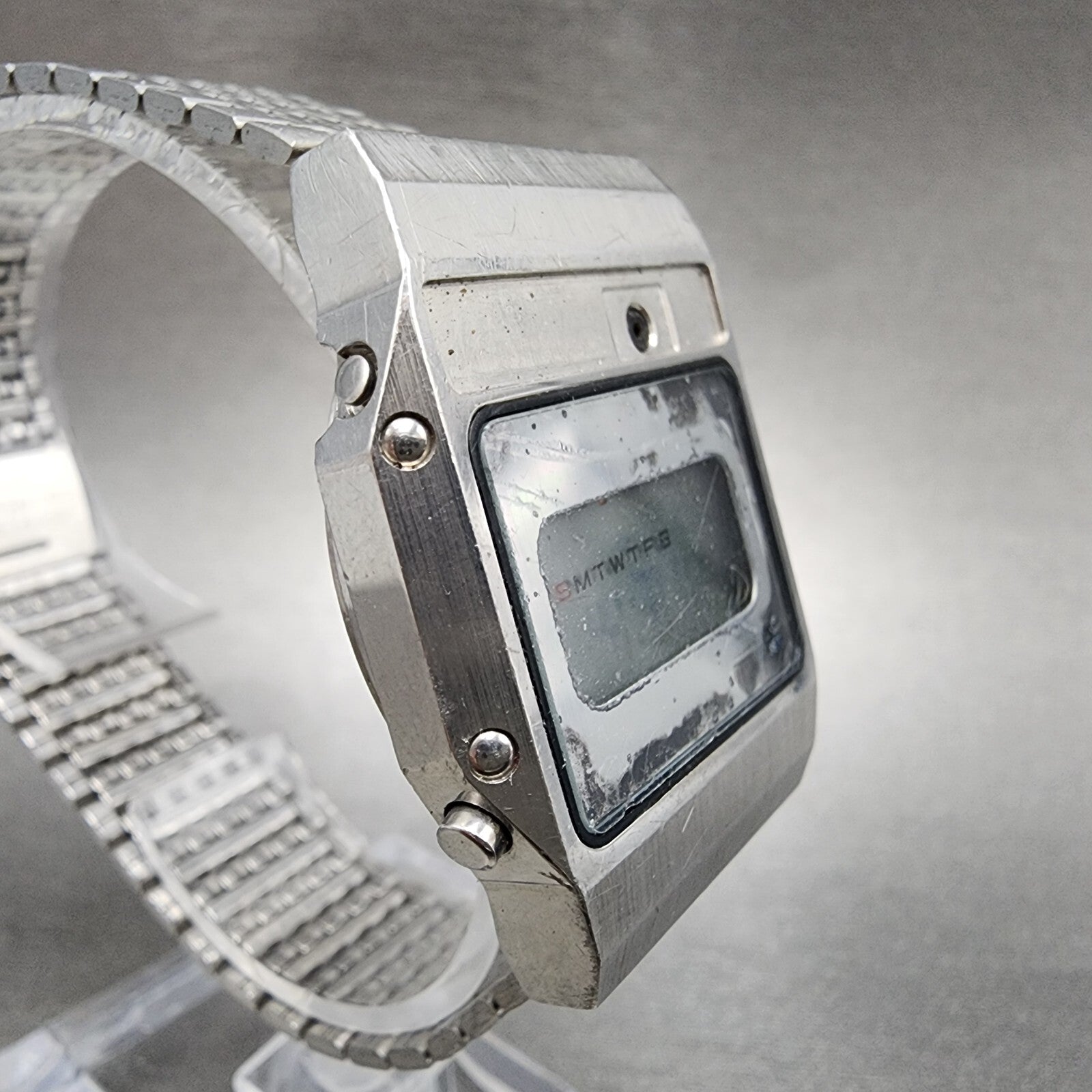 Seiko Digital Watch Men 33mm Silver Tone Alarm Chrono A6395039 READ!!!!3