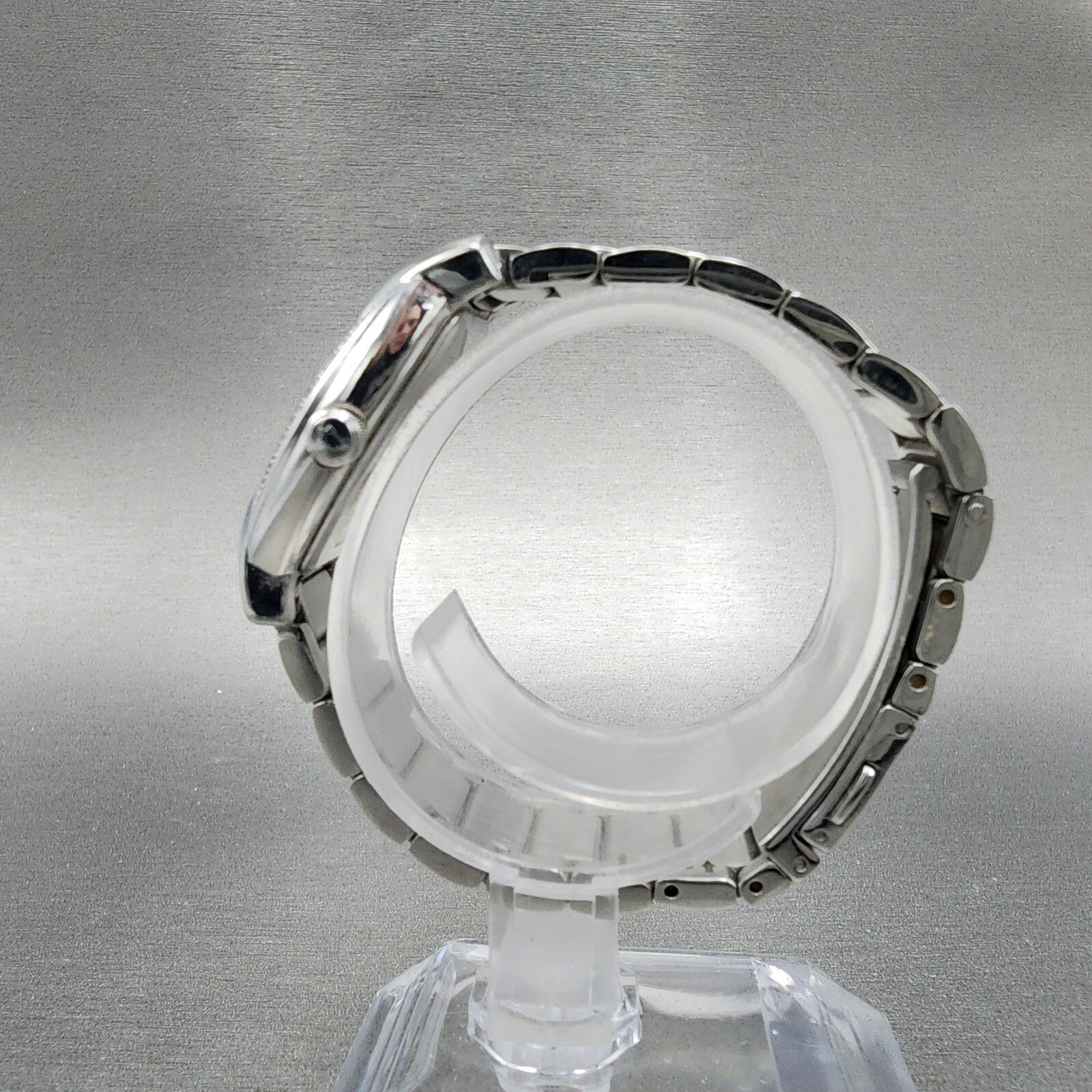 Bulova Watch Women 26mm White Dial Stainless Steel Tonneau 96R135 New Battery6
