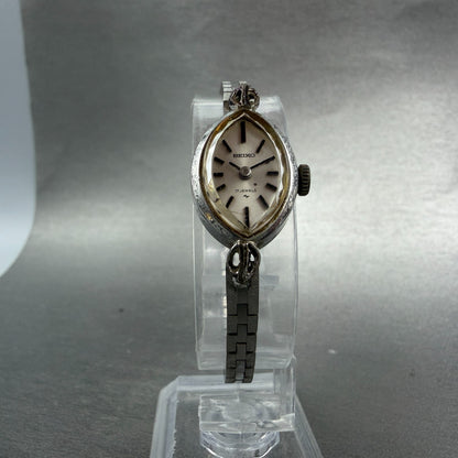 Seiko Watch Women 15mm Silver Dial Silver Tone Oval Manual 11-7430 Runs Vintage5
