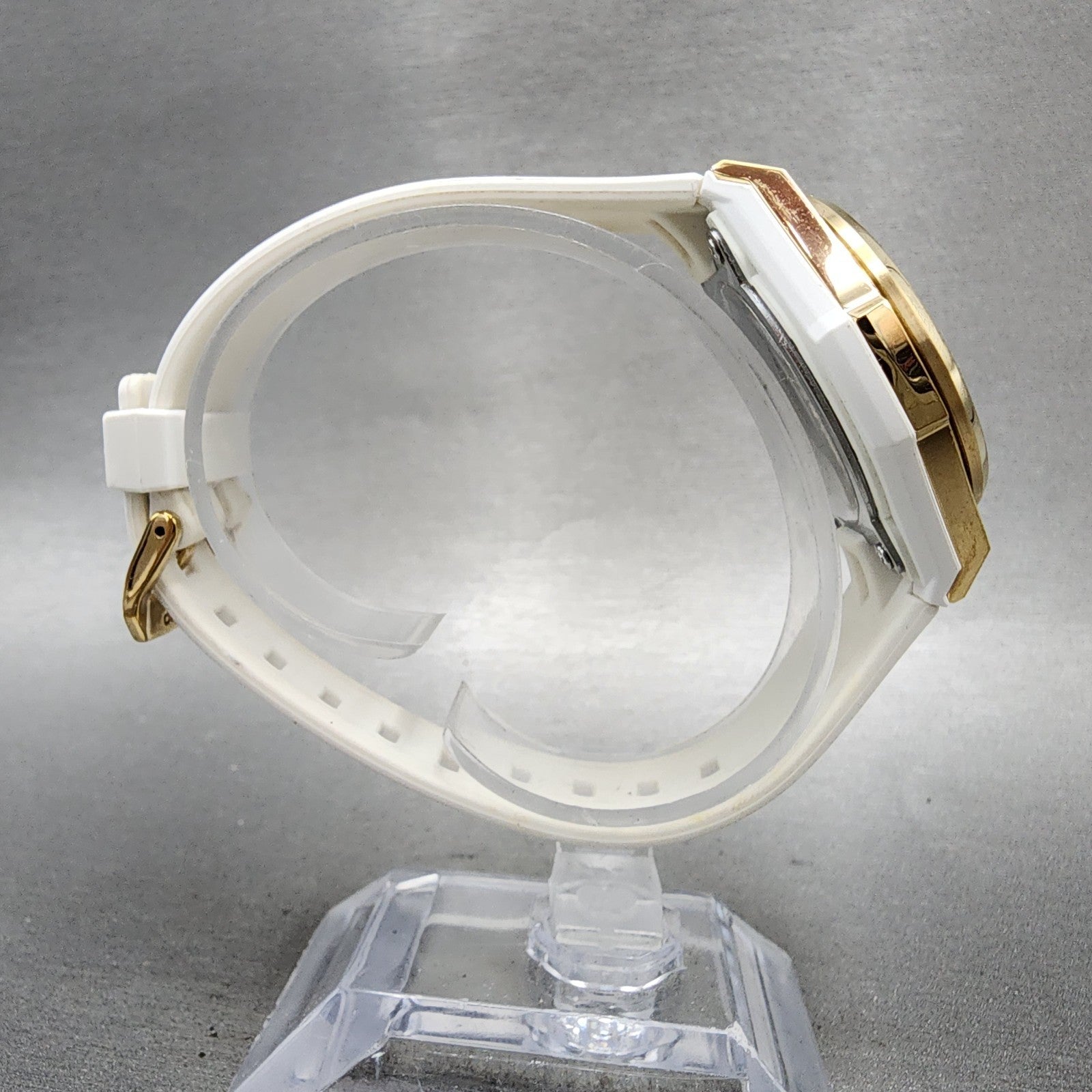 Casio BabyG Watch Women 37mm White Dial Rose Gold Tone Date Solar MSGS500 Runs8