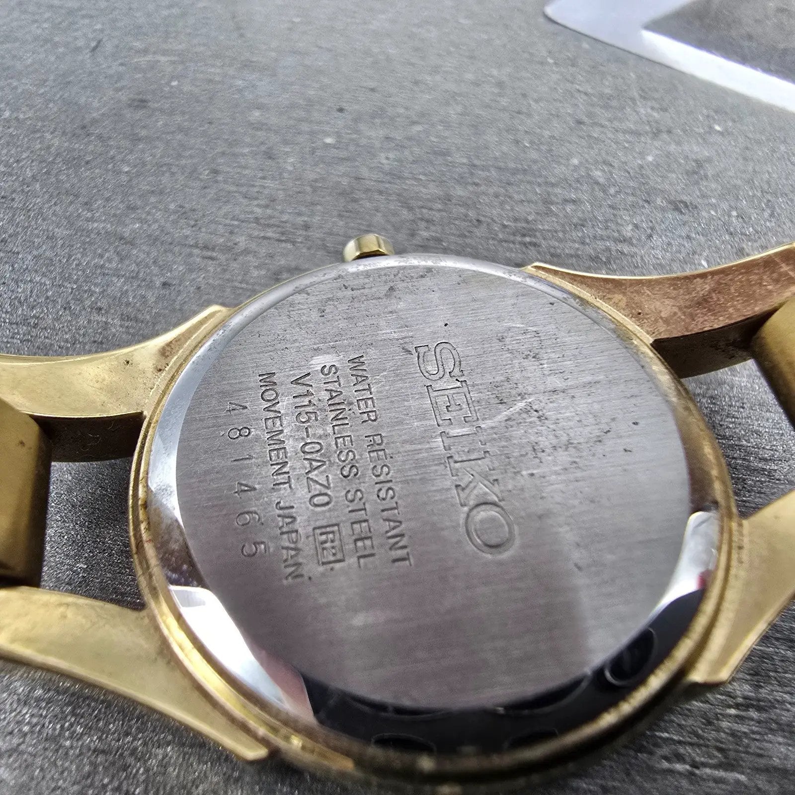 Seiko Solar Watch Women 28mm MOP Dial Gold Tone Round V115-0AZ0 Runs Crystals9