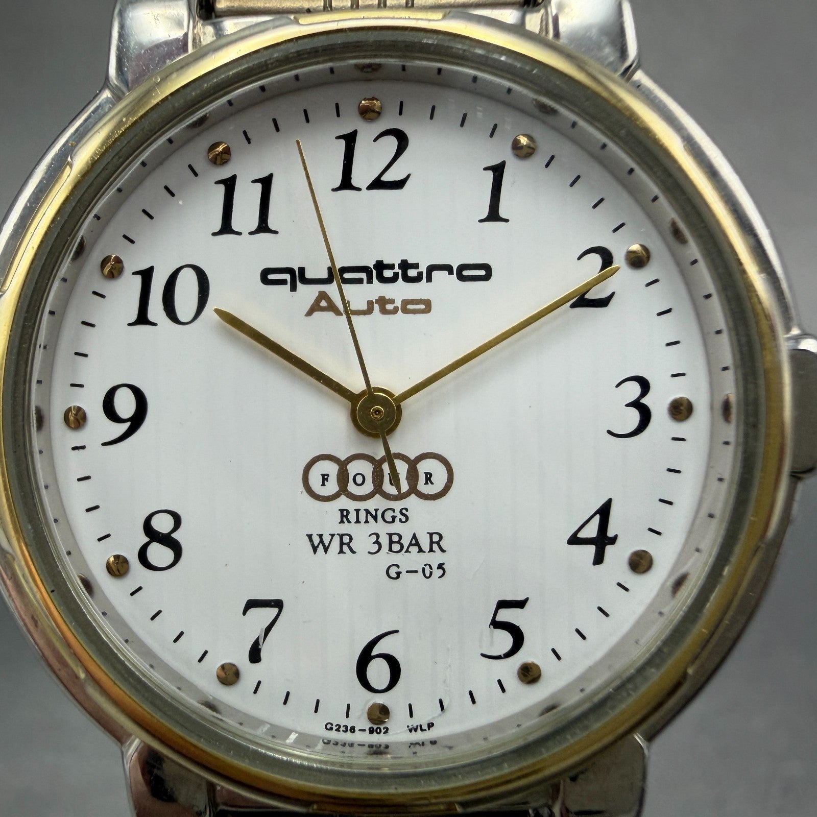Audi Quattro Watch Unisex 32mm White Dial Two Tone Round New Battery Vintage1