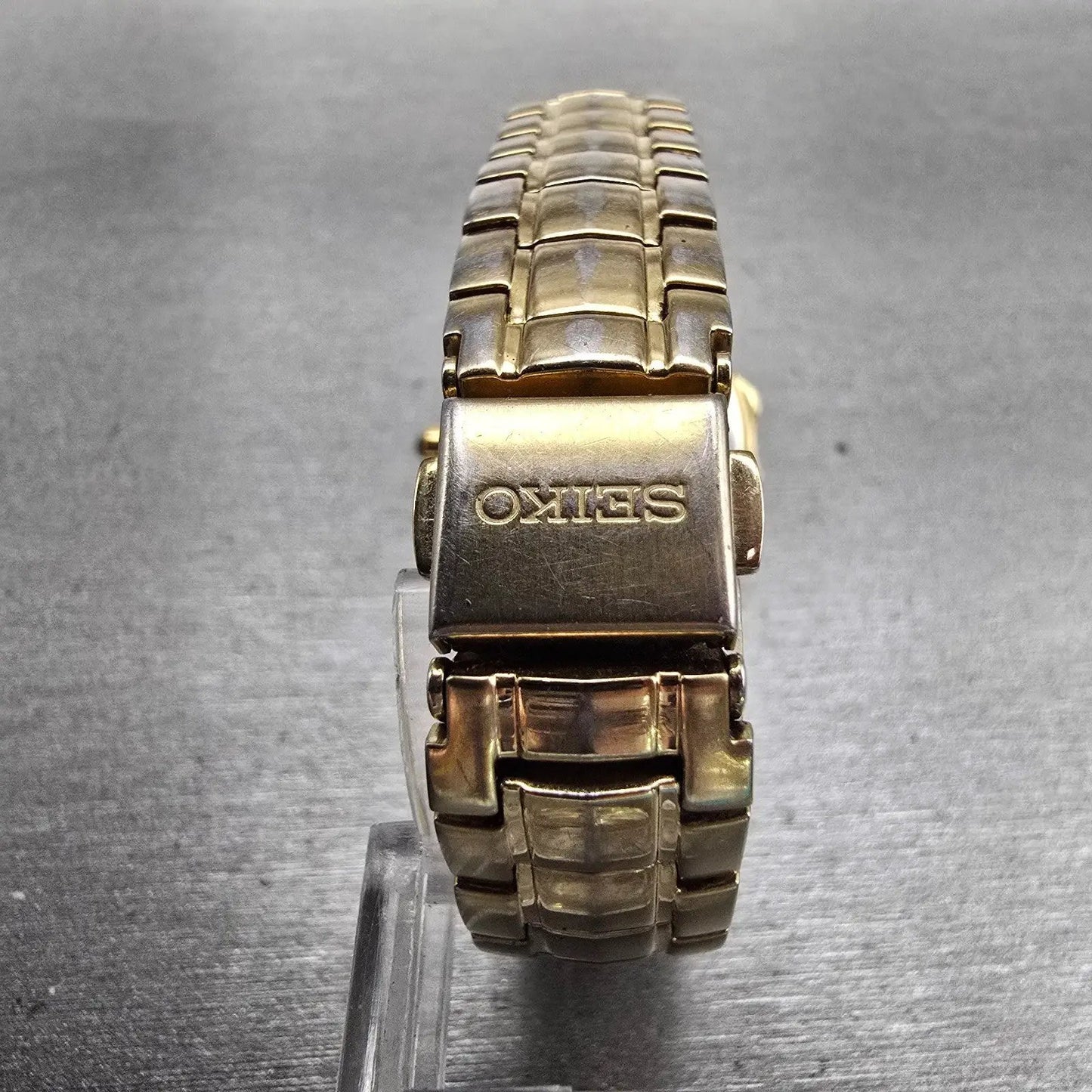Seiko Coutura Watch Women 26mm MOP Dial Gold Tone Diamonds 7N82-0CG0 New Battery7